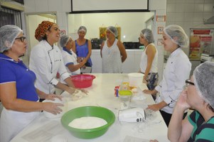 Boas práticas alimentares são abordadas em cursos de verão da Ufal