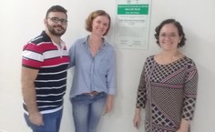 Professores João, Suzana e Terezinha, após descerramento da placa