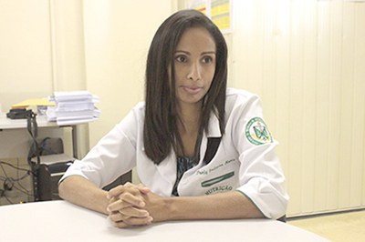 Fabiana Moura esclarece que o ambulatório está aberto a pacientes encaminhados por gastroenterologistas e hepatologistas 