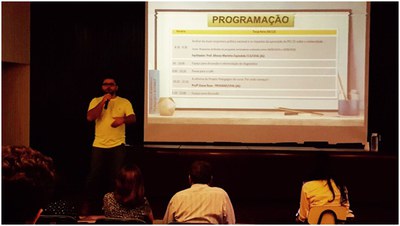 Mesa de abertura coordenada pelo Professor Dr. João Araújo Barros Neto, coordenador do curso de graduação.