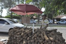 Vendedores trazem promoções para o campus