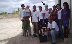 Marcella, aprovada para o Doutorado em Nutrição da UFPE, em uma das etapas do trabalho de campo (Delmiro Gouveia, sertão de Alagoas, 2005).