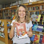 Professora de Nutrição lança Pra fazer farofa-fá